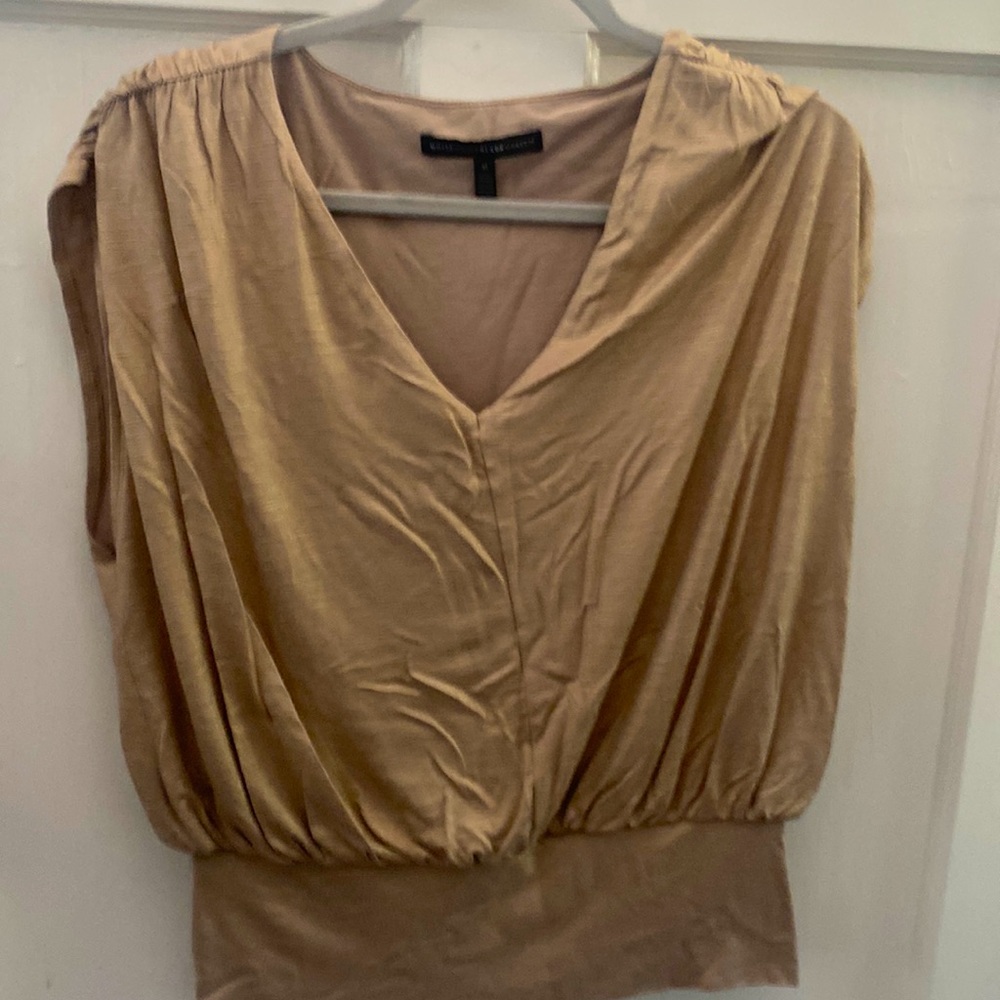 White house black market, medium